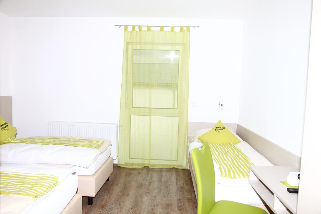 Smart Motel Gars am Kamp Cameră foto